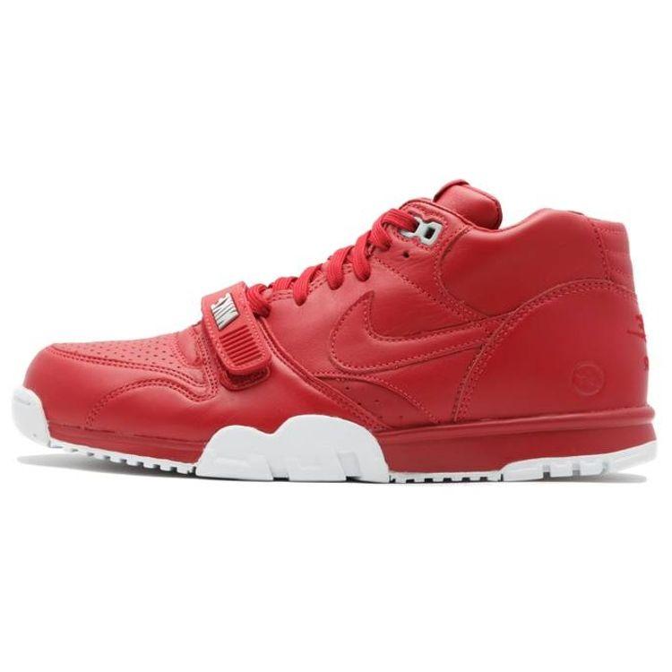 Мужские кроссовки Nike Fragment Design x Air Trainer 1 Mid SP Gym красные, белые 806942-661
Мужские кроссовки Nike Fragment Design x Air Trainer 1 Mid SP Gym красные, белые 806942-661