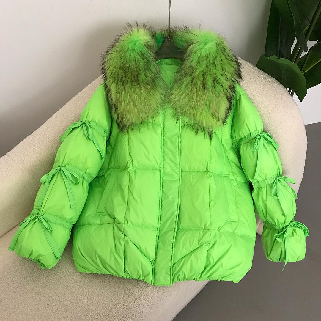 Женская куртка на белом утином пуху 2024 года, зима/осень, с большим воротником из лисьего меха и галстуком-бабочкой Large
Женская куртка на белом утином пуху 2024 года, зима/осень, с большим воротником из лисьего меха и галстуком-бабочкой Large