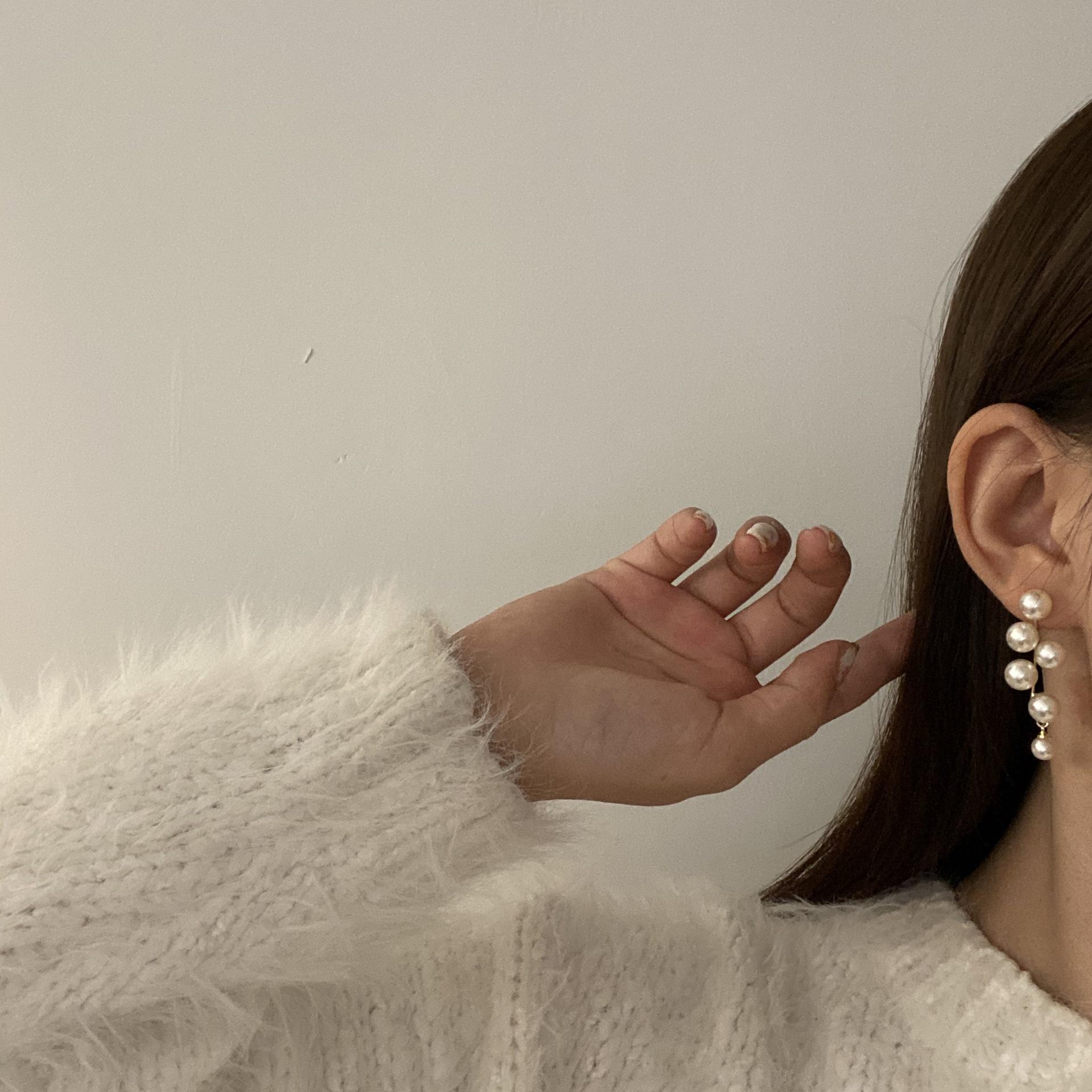 Layered Pearl Tassel Earrings, S925 Silver Needle, Elegant & Versatile, Niche Design for Women, 2020
Layered Pearl Tassel Earrings, S925 Silver Needle, Elegant & Versatile, Niche Design for Women, 2020