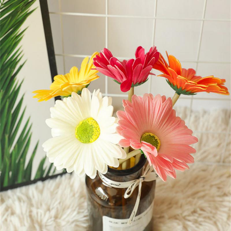 Simulation Flower Decoration 38.5cm Artificial High-quality PU Gerbera Wedding Home Decor Fake Flower Wedding Decorations
Simulation Flower Decoration 38.5cm Artificial High-quality PU Gerbera Wedding Home Decor Fake Flower Wedding Decorations