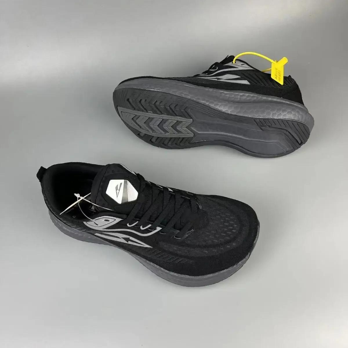 2025 New Luxury Outdoor Sports Shoes for Men Women Top Quality Walking Jogging Sneakers Brand Unisex 45
2025 New Luxury Outdoor Sports Shoes for Men Women Top Quality Walking Jogging Sneakers Brand Unisex 45