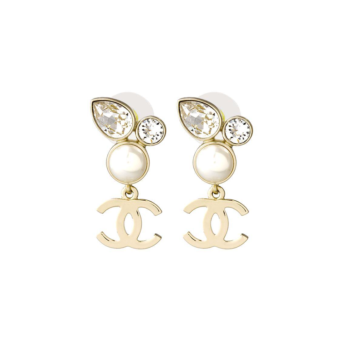 Chanel Glass Pearl Logo Metal Earrings Women earrings AB7359-B06927-NF670 Gold,F
Chanel Glass Pearl Logo Metal Earrings Women earrings AB7359-B06927-NF670 Gold,F
