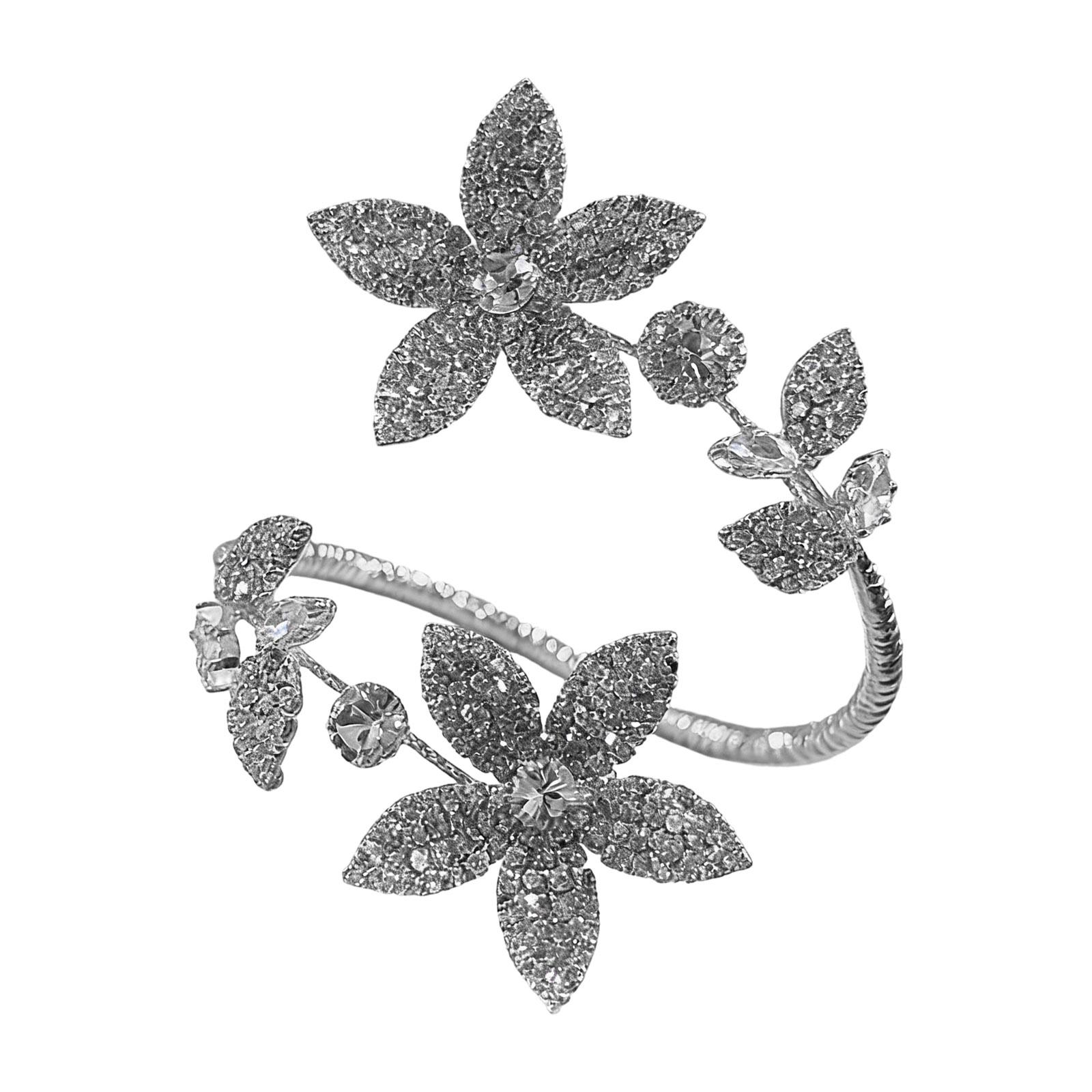 Stylish Adjustable Floral Bracelet Open Bangle With Sparkling Rhinestones Perfect For Daily Wear & Party серебряный
Stylish Adjustable Floral Bracelet Open Bangle With Sparkling Rhinestones Perfect For Daily Wear & Party серебряный