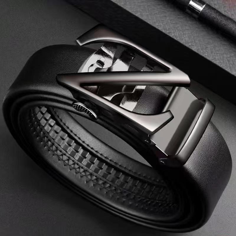 Men s Genuine Leather Automatic Buckle Belt - Stylish Cowhide Suit Accessory for Young Trendsetters 130 cm
Men s Genuine Leather Automatic Buckle Belt - Stylish Cowhide Suit Accessory for Young Trendsetters 130 cm