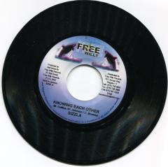 7inch Record SIZZLA, STEELY & CLEVIE - Knowing Each Other NONE Free Willy 2005 Jamaica Reggae, Ska & Dub Used
7inch Record SIZZLA, STEELY & CLEVIE - Knowing Each Other NONE Free Willy 2005 Jamaica Reggae, Ska & Dub Used