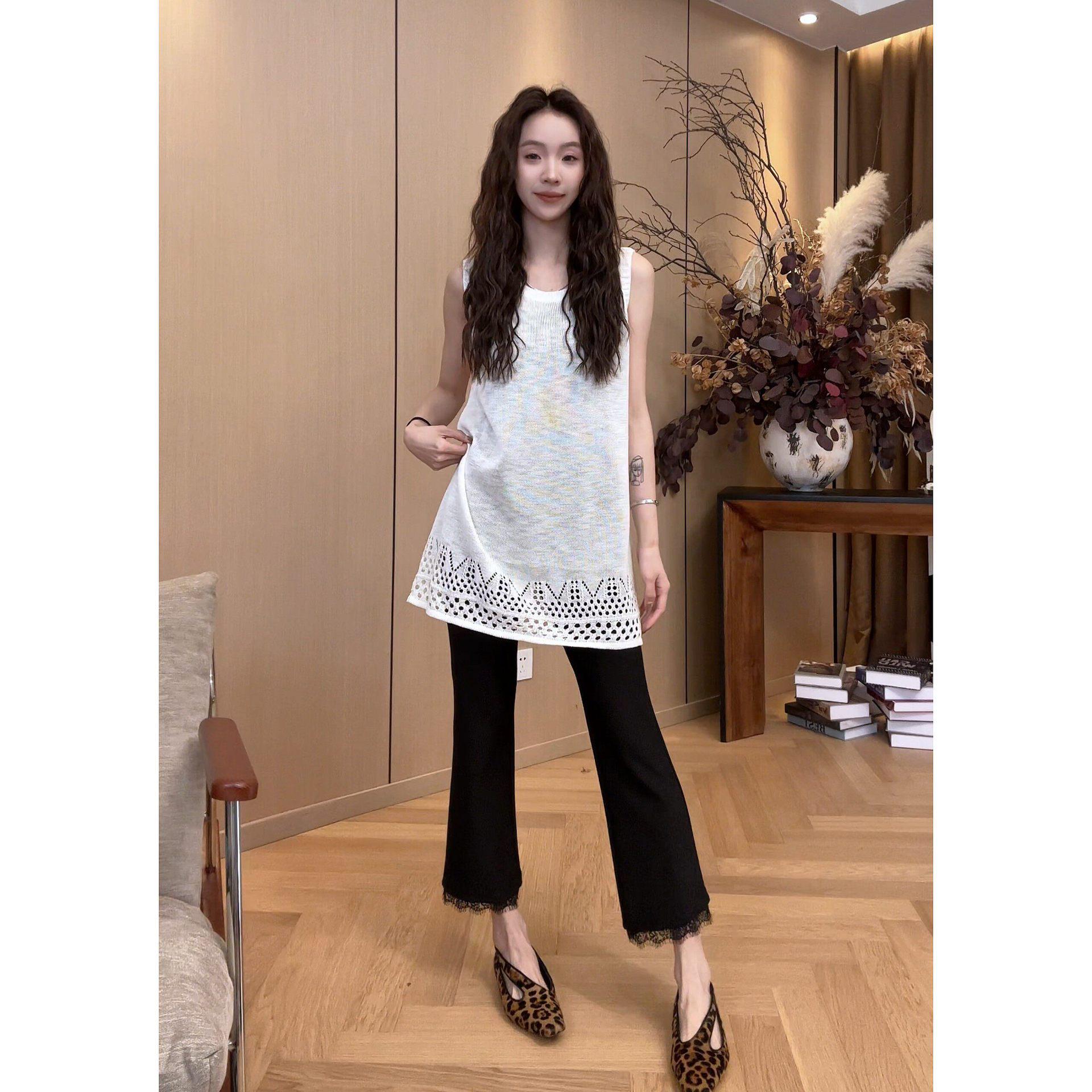 Retro-Style Casual Mid-Length Summer Vest Top for Women One size fits 80-140 jin
Retro-Style Casual Mid-Length Summer Vest Top for Women One size fits 80-140 jin