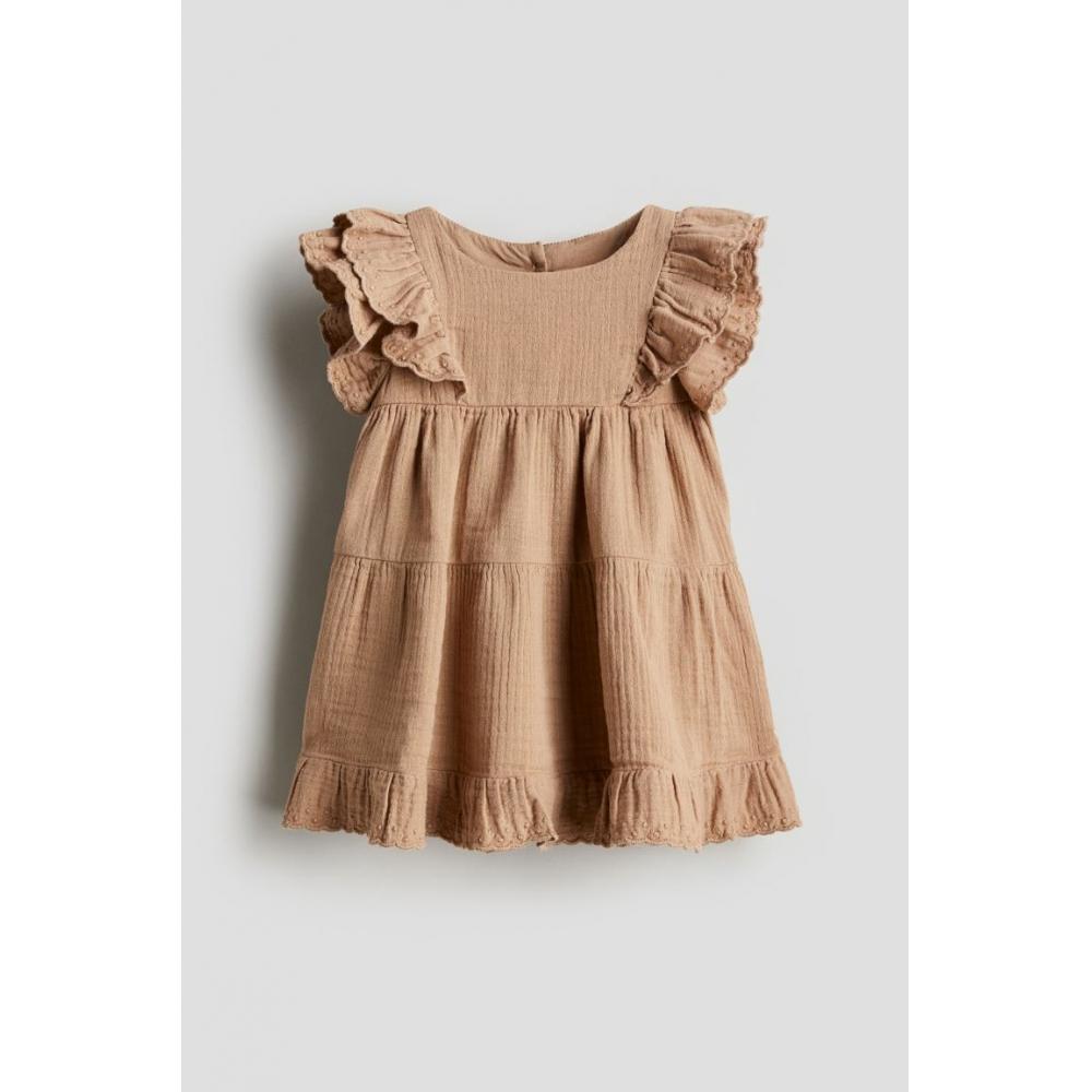 Платье из хлопкового муслина HM бежевого цвета 
Платье из хлопкового муслина HM бежевого цвета