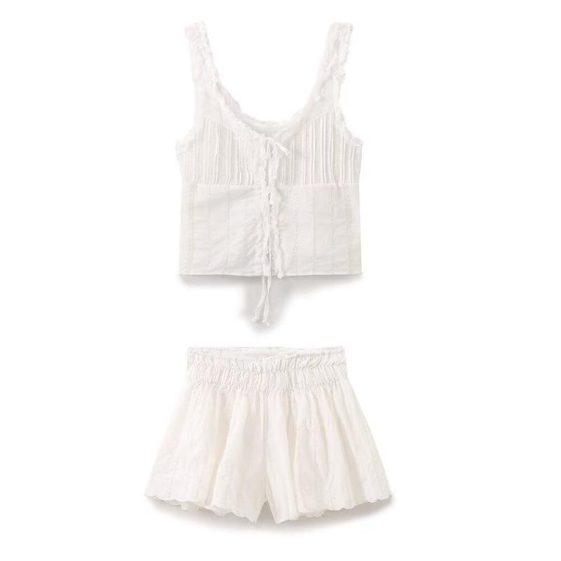 European & American Summer Women s Hollow Embroidery Knitted Top & Shorts Set Extra Small
European & American Summer Women s Hollow Embroidery Knitted Top & Shorts Set Extra Small
