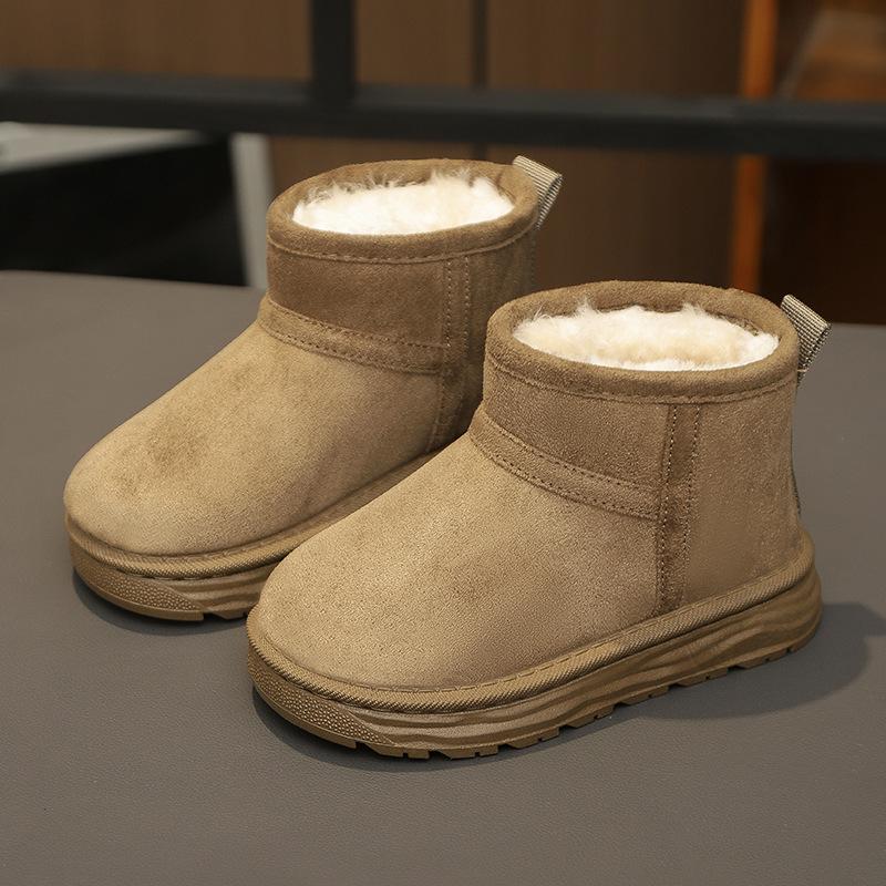 Children s snow boots for boys and girls, winter slip-on plush-lined thickened short boots, cotton shoes, warm shoes with soft soles for older 30 хакі
Children s snow boots for boys and girls, winter slip-on plush-lined thickened short boots, cotton shoes, warm shoes with soft soles for older 30 хакі