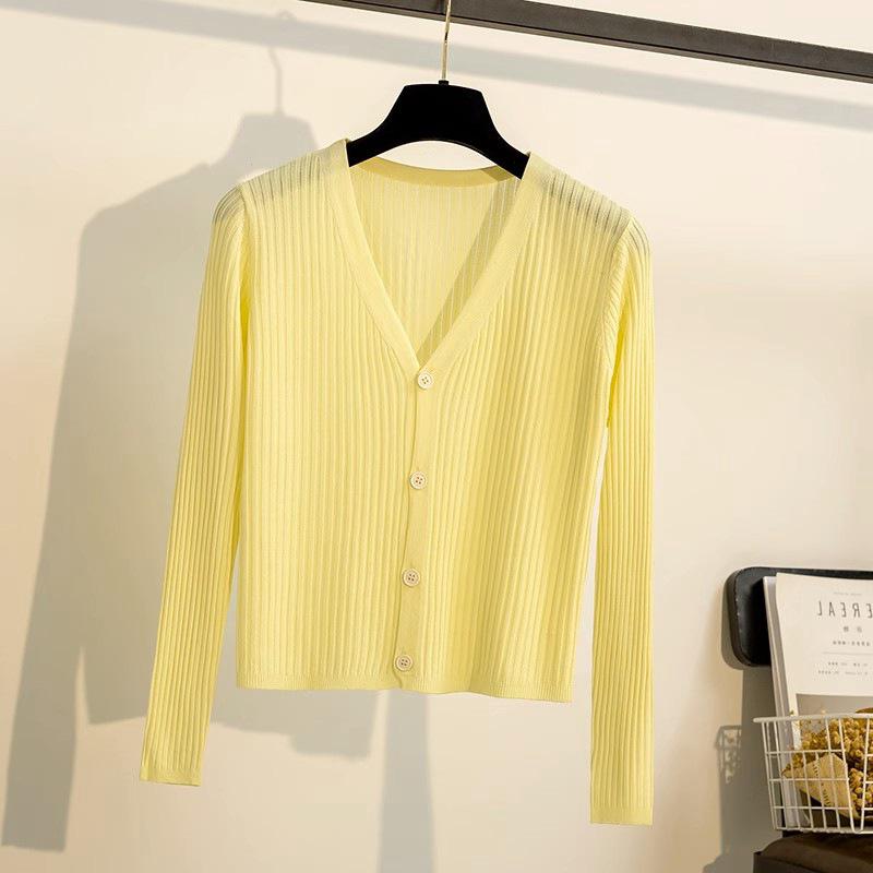 Women s Ice Silk V-Neck Knit Cardigan - Pure Color Shawl for Spring and Autumn One Size 42.5-62.5 kg
Women s Ice Silk V-Neck Knit Cardigan - Pure Color Shawl for Spring and Autumn One Size 42.5-62.5 kg