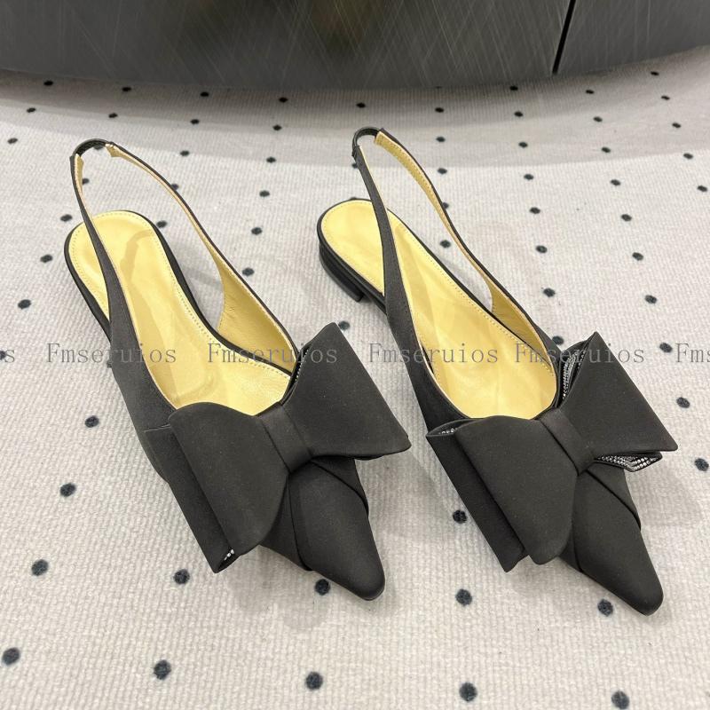 Summer Women Flats Sandals Genuine Leather Pointed Toe Bowknot Decor Elegant Fashion Design Sweet Style Dress Party Shoes 40
Summer Women Flats Sandals Genuine Leather Pointed Toe Bowknot Decor Elegant Fashion Design Sweet Style Dress Party Shoes 40
