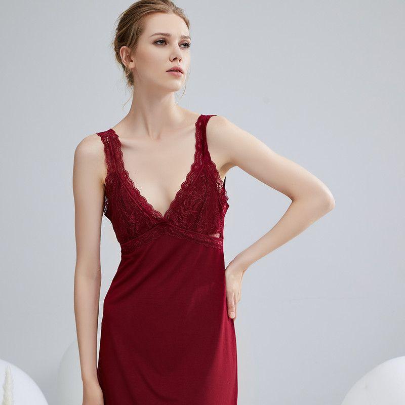 Modal Summer Sexy Ice Silk Sleeveless Women s Nightdress Dark red lace chest pad M-code 50.00 kg-60.00 kg
Modal Summer Sexy Ice Silk Sleeveless Women s Nightdress Dark red lace chest pad M-code 50.00 kg-60.00 kg