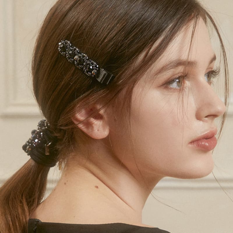 Jean Paul Clarisse Breeze Beaded Side Clip LFSL0323 Navy
Jean Paul Clarisse Breeze Beaded Side Clip LFSL0323 Navy