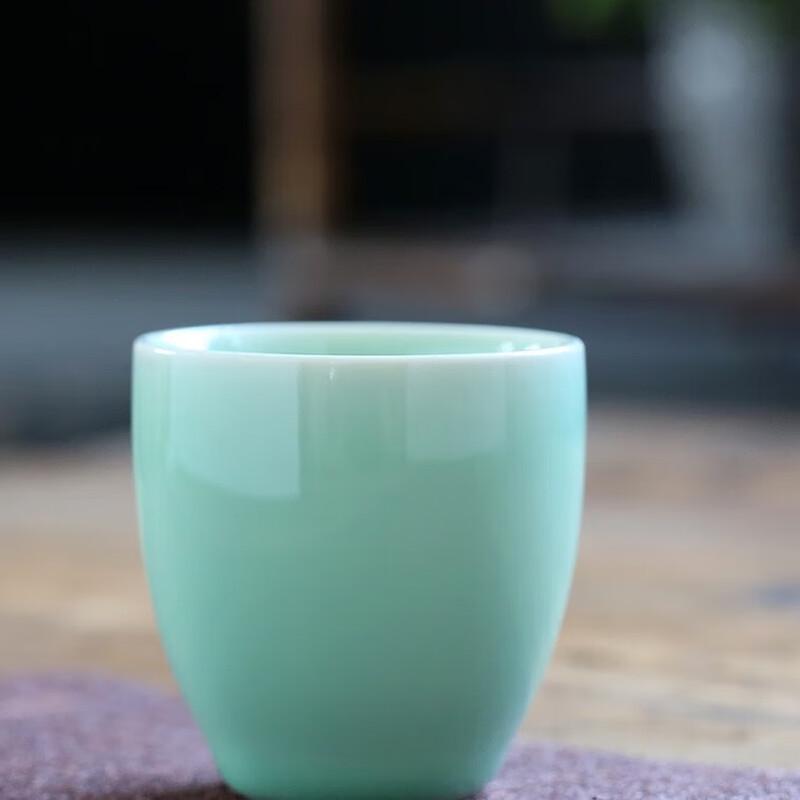 Shangqi Ceramic Baijiu Glasses
Shangqi Ceramic Baijiu Glasses