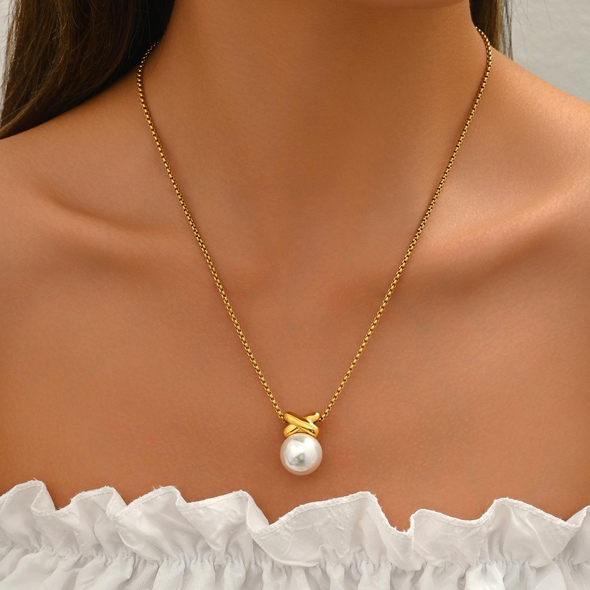 Inlaid Pearl Jewelry Niche High-End Light Luxury Necklace for Women Versatile High-End Geometric Necklace for Women XL5671-3
Inlaid Pearl Jewelry Niche High-End Light Luxury Necklace for Women Versatile High-End Geometric Necklace for Women XL5671-3