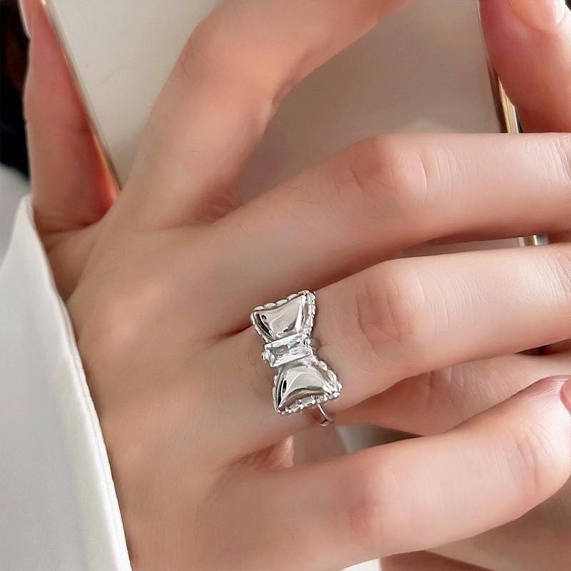 Korean Style Contemporary S925 Silver Ring For Women With Eyecatching Heart Design Bow
Korean Style Contemporary S925 Silver Ring For Women With Eyecatching Heart Design Bow