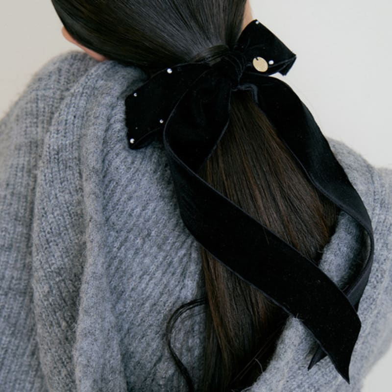 Бархатная резинка для волос Lucirzu (черный) FREE
Бархатная резинка для волос Lucirzu (черный) FREE