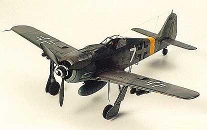 Tamiya Masterpiece Series Luftwaffe Fw190 Plastic Model 61039 1/48 No.39 Focke-Wulf F-8
Tamiya Masterpiece Series Luftwaffe Fw190 Plastic Model 61039 1/48 No.39 Focke-Wulf F-8