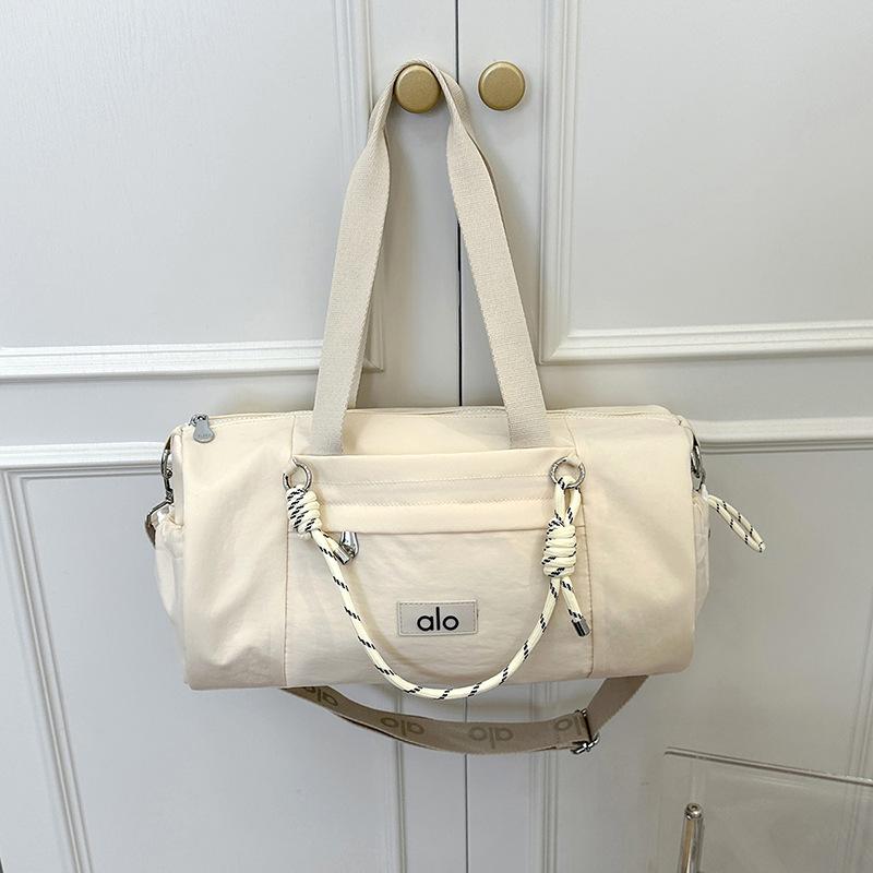 Fashionable Multifunctional Crossbody Bag, Casual Cylindrical Bag, Women s Sports and Fitness Shoulder Bag, Personalized and Versatile Handbag белый
Fashionable Multifunctional Crossbody Bag, Casual Cylindrical Bag, Women s Sports and Fitness Shoulder Bag, Personalized and Versatile Handbag белый