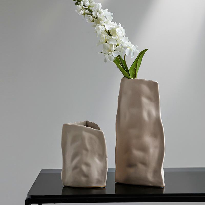 Irregular Pleated Art Ceramic Vase Handmade Porcelain Ornaments Flower Arrangement Coordination Flower Vase Home Decoration
Irregular Pleated Art Ceramic Vase Handmade Porcelain Ornaments Flower Arrangement Coordination Flower Vase Home Decoration