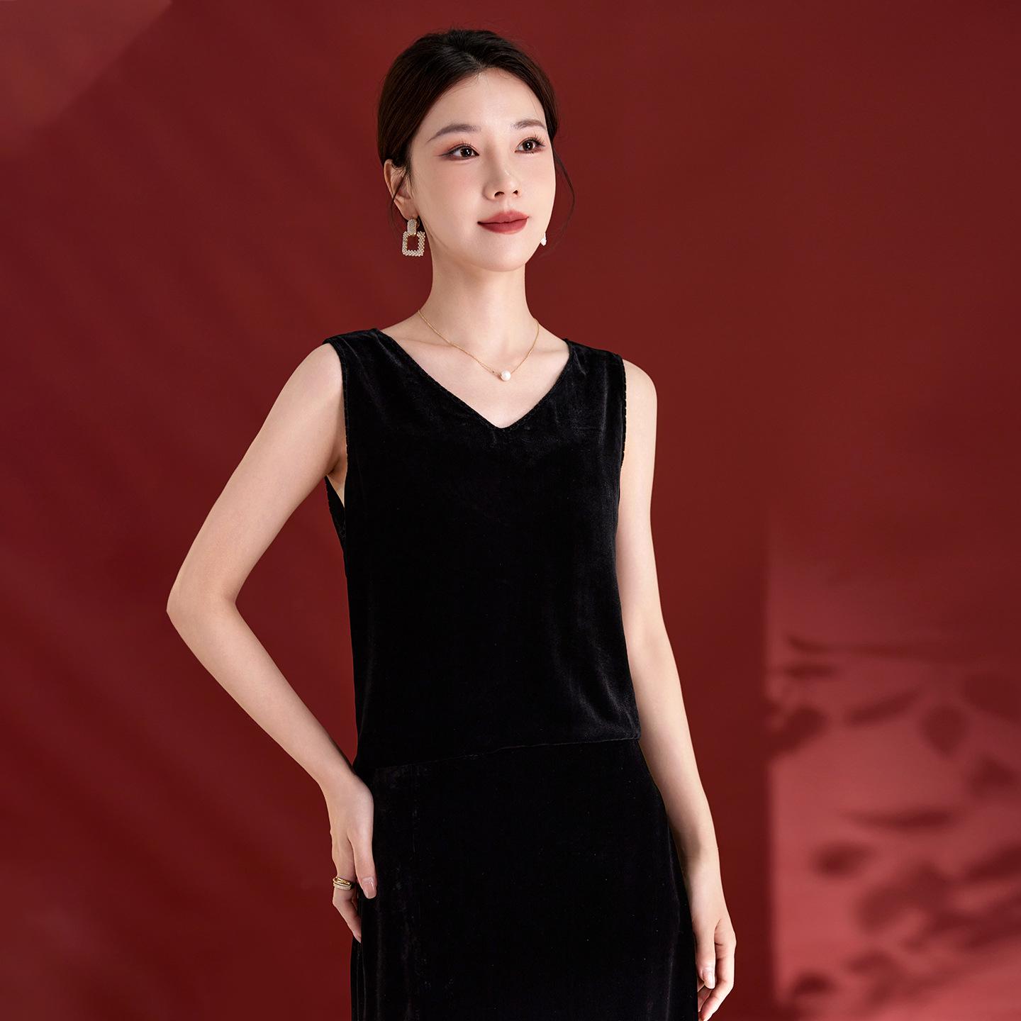 Женская бархатная майка с открытыми плечами - 100% шелк тутового дерева, без рукавов, удобная, дышащая, однотонная, универсальное нижнее белье Double Extra Large чёрный
Женская бархатная майка с открытыми плечами - 100% шелк тутового дерева, без рукавов, удобная, дышащая, однотонная, универсальное нижнее белье Double Extra Large чёрный