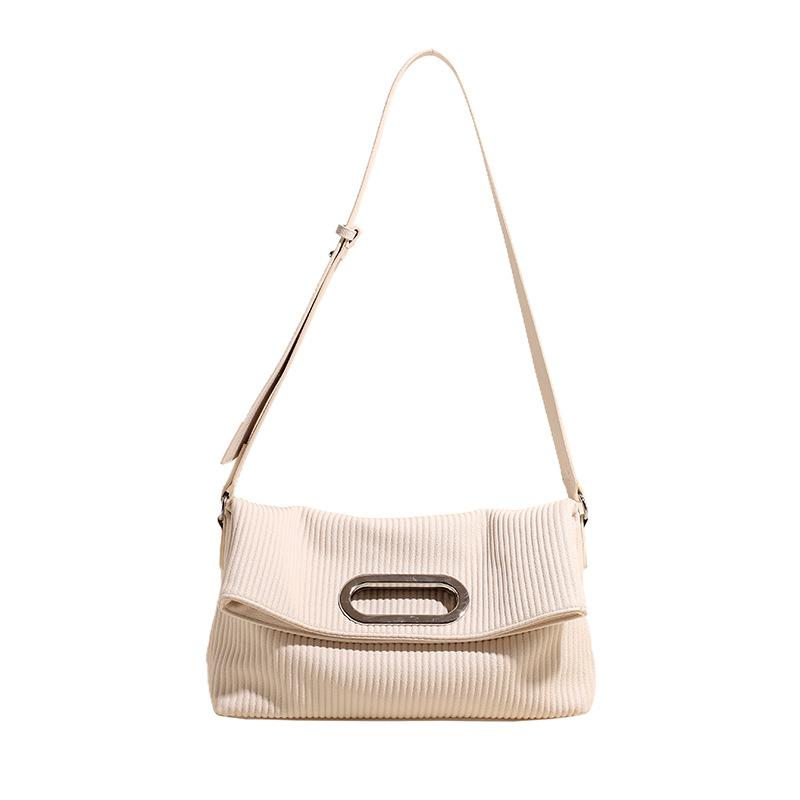 Ретро сумка с отступом новая простая темпераментная сумка через плечо большой вместимости складная универсальная сумка-мессенджер
Ретро сумка с отступом новая простая темпераментная сумка через плечо большой вместимости складная универсальная сумка-мессенджер