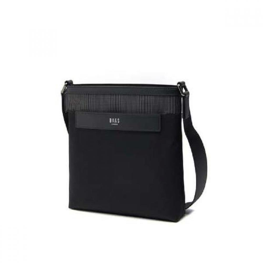 Daks Black Leather Check Crossbody Bag Dbba2e332bk Single option
Daks Black Leather Check Crossbody Bag Dbba2e332bk Single option
