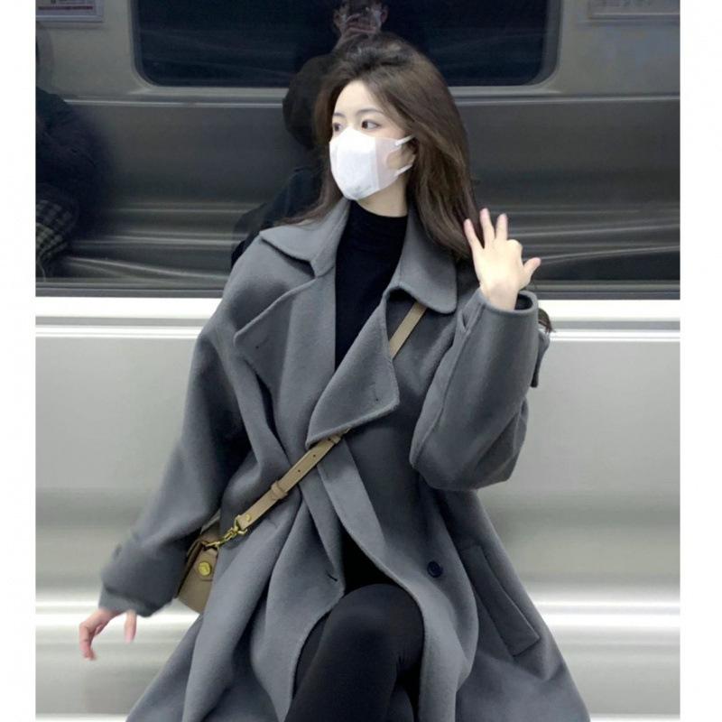 Черное шерстяное пальто для женщин на осень и зиму Новое корейское пальто средней длины маленького свободного кроя Топ XXL серый
Черное шерстяное пальто для женщин на осень и зиму Новое корейское пальто средней длины маленького свободного кроя Топ XXL серый