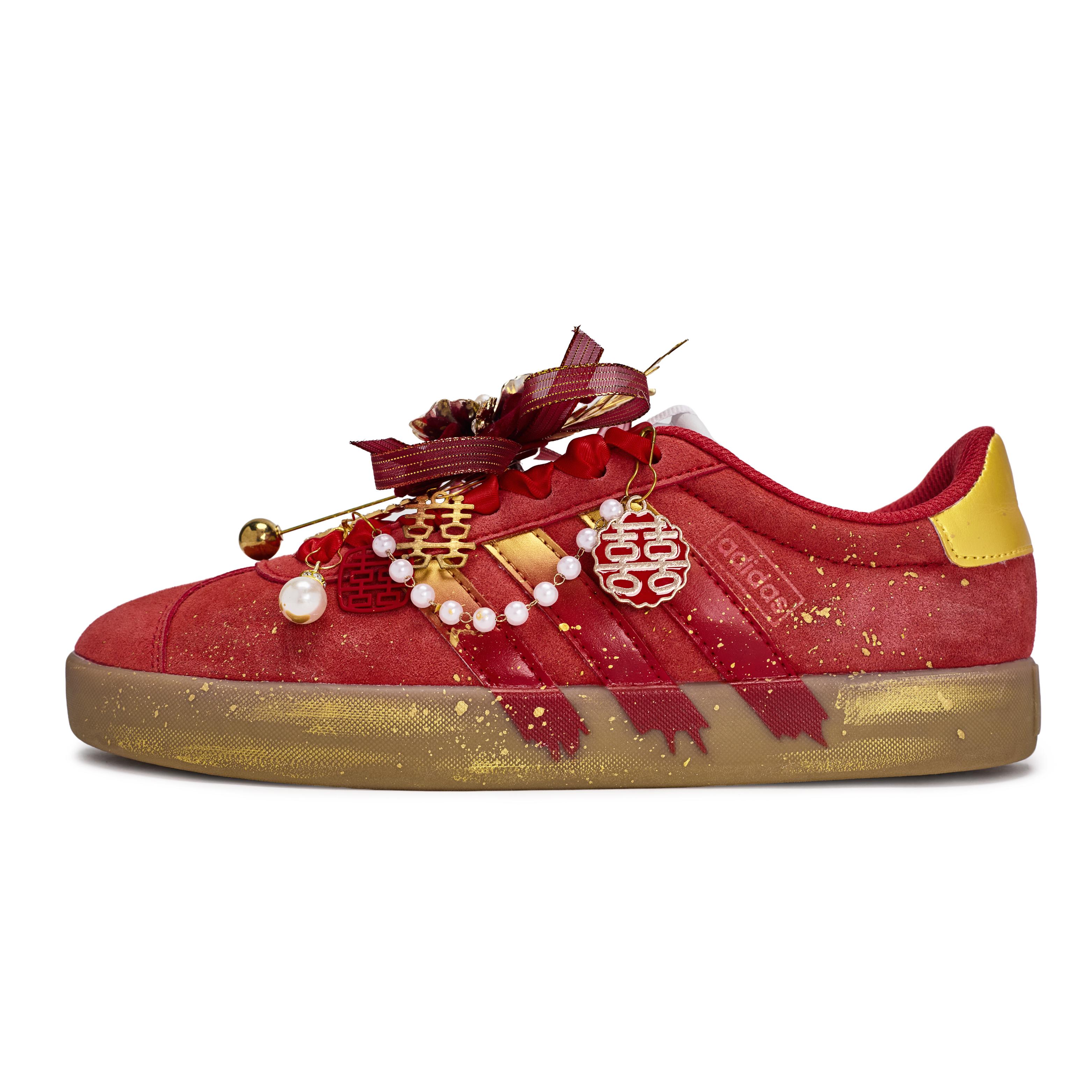 Adidas VL COURT 3.0 Walking Planet, Weaving Years Of Love Low top German Army Trainers Women s Red Gold JP5327(Team1492-) 39⅓
Adidas VL COURT 3.0 Walking Planet, Weaving Years Of Love Low top German Army Trainers Women s Red Gold JP5327(Team1492-) 39⅓