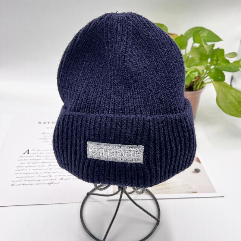 Autumn and winter fashion country knitted warm wool hat for men and women couples street versatile white women s winter cold hat M(56-58cm) Темно-синій
Autumn and winter fashion country knitted warm wool hat for men and women couples street versatile white women s winter cold hat M(56-58cm) Темно-синій