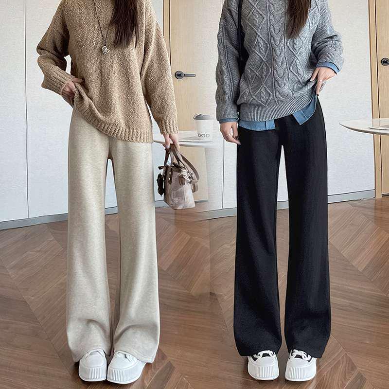 Petite Velvet Micro-Flare Casual Pants - Women s Autumn/Winter Elastic Waist Cropped Length Extra Extra Small
Petite Velvet Micro-Flare Casual Pants - Women s Autumn/Winter Elastic Waist Cropped Length Extra Extra Small