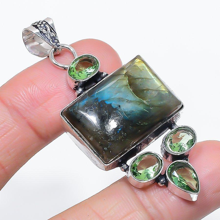 Натуральный лабрадорит, цаворит, ювелирная подвеска из стерлингового серебра 925 пробы, 2,36 дюйма t0l53
Натуральный лабрадорит, цаворит, ювелирная подвеска из стерлингового серебра 925 пробы, 2,36 дюйма t0l53