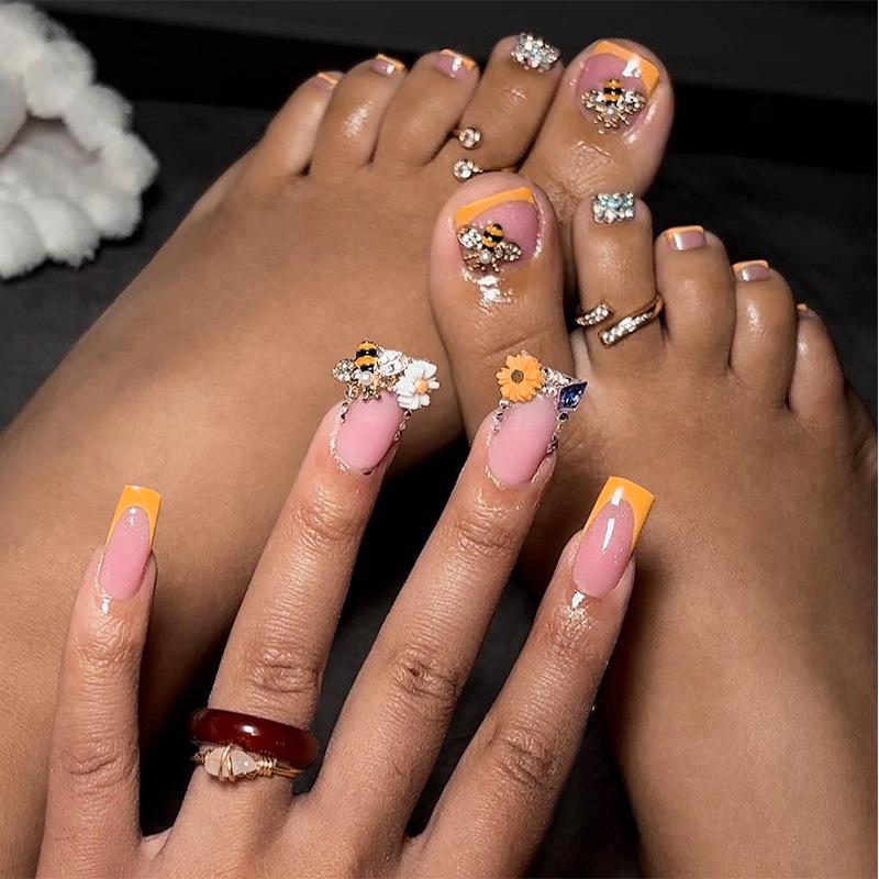 European & American Floral Rhinestone Nail Set: Pastoral Style Exquisite Hand & Foot Nails
European & American Floral Rhinestone Nail Set: Pastoral Style Exquisite Hand & Foot Nails