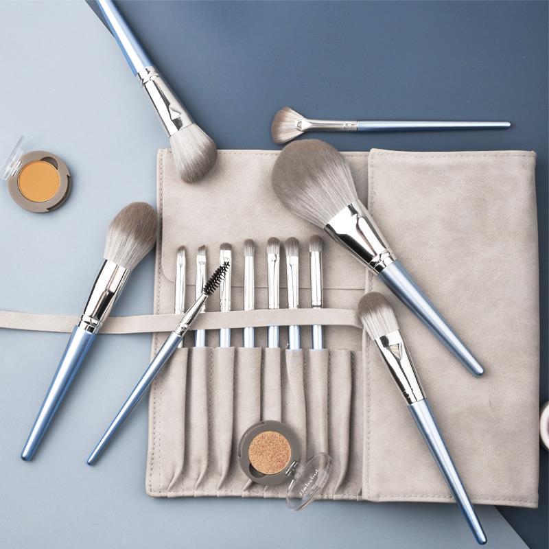 Makeup Brush Pouch: Portable Foldable Case for Individual Brushes and Sets, Dustproof Storage
Makeup Brush Pouch: Portable Foldable Case for Individual Brushes and Sets, Dustproof Storage