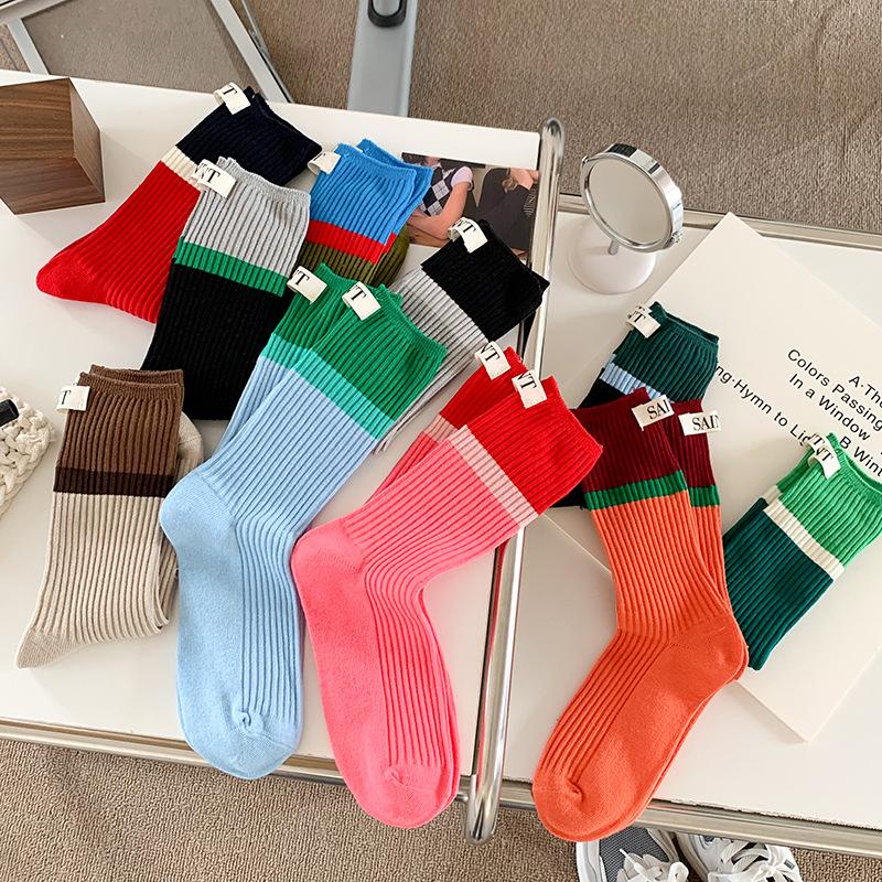 Contrast colored socks, women s high top pile up socks, Korean version of spring/summer cotton socks EU35-42
Contrast colored socks, women s high top pile up socks, Korean version of spring/summer cotton socks EU35-42
