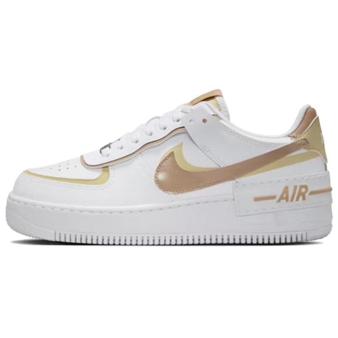 Женские кроссовки Nike Air Force 1 Shadow Белый Командное золото Конопля DZ1847-111 37.5
Женские кроссовки Nike Air Force 1 Shadow Белый Командное золото Конопля DZ1847-111 37.5