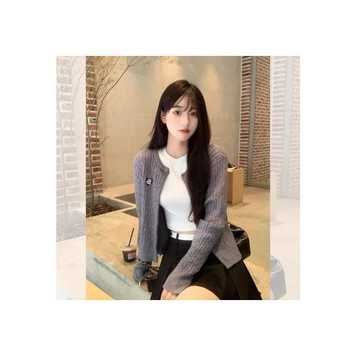 Женский кардиган в корейском стиле розовой вязки «косичка», приталенного силуэта - Мода Осень/Зима One Size серый
Женский кардиган в корейском стиле розовой вязки «косичка», приталенного силуэта - Мода Осень/Зима One Size серый