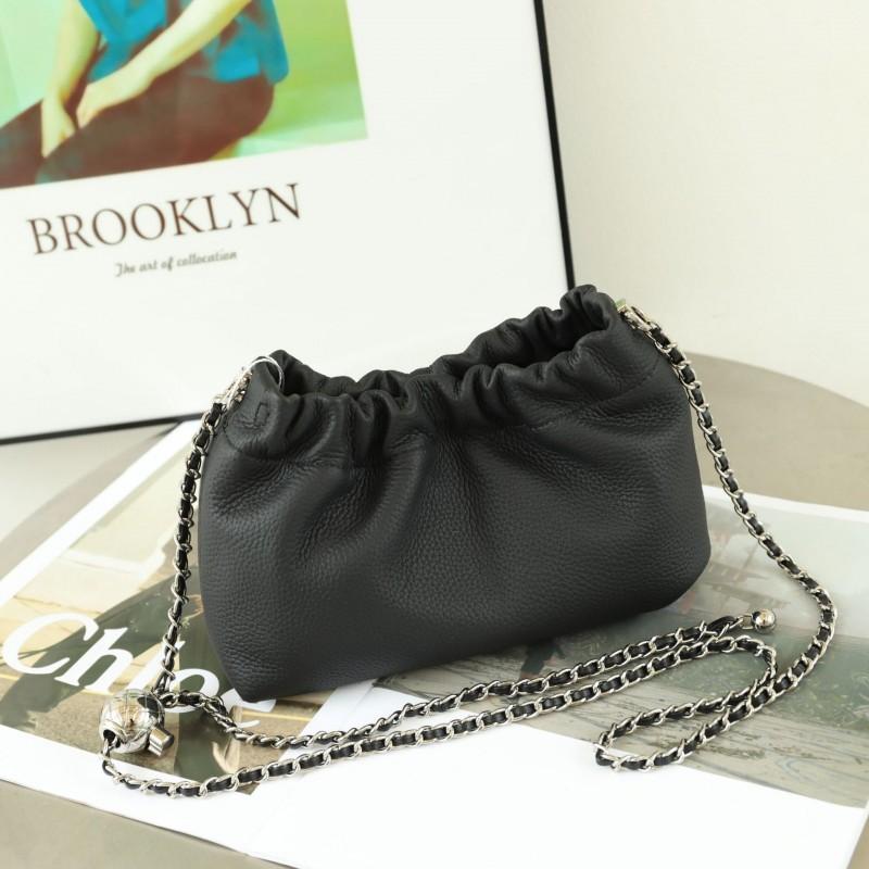 First Layer Cowhide Cloud Bag Barrel Female Shoulder Head Cover Capacity Large Length: 20 cm, bottom width: 9 cm, height: 15cm чёрный
First Layer Cowhide Cloud Bag Barrel Female Shoulder Head Cover Capacity Large Length: 20 cm, bottom width: 9 cm, height: 15cm чёрный
