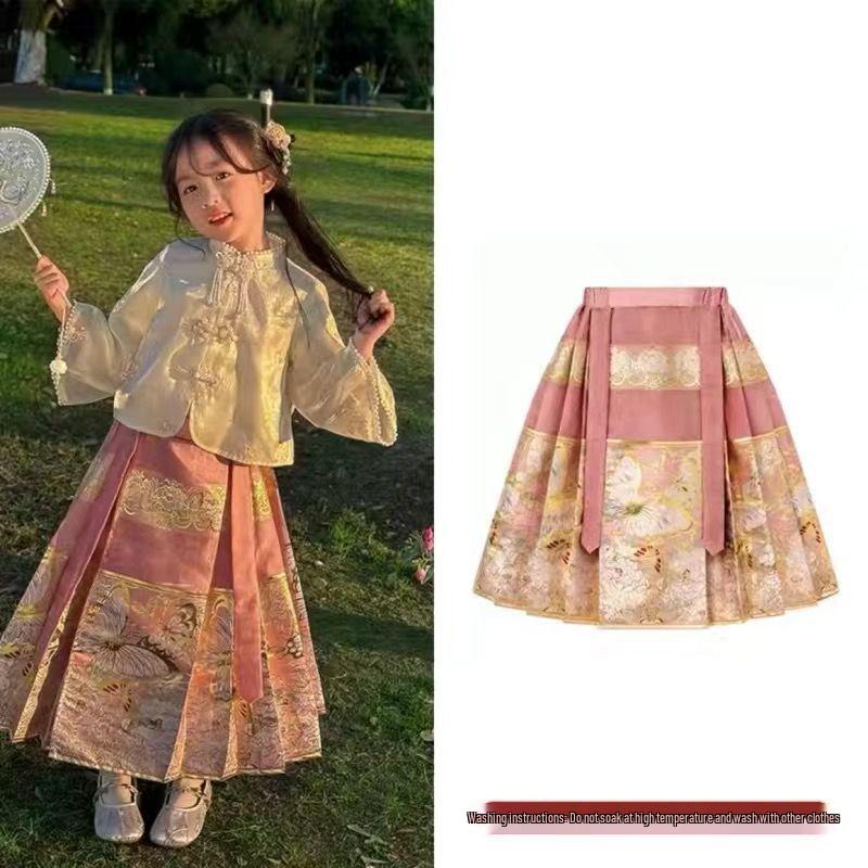 2026 Children s National Style Girls Ma Mian Tang Suit: Stylish Chinese Hanfu Dress with Embroidery 100
2026 Children s National Style Girls Ma Mian Tang Suit: Stylish Chinese Hanfu Dress with Embroidery 100