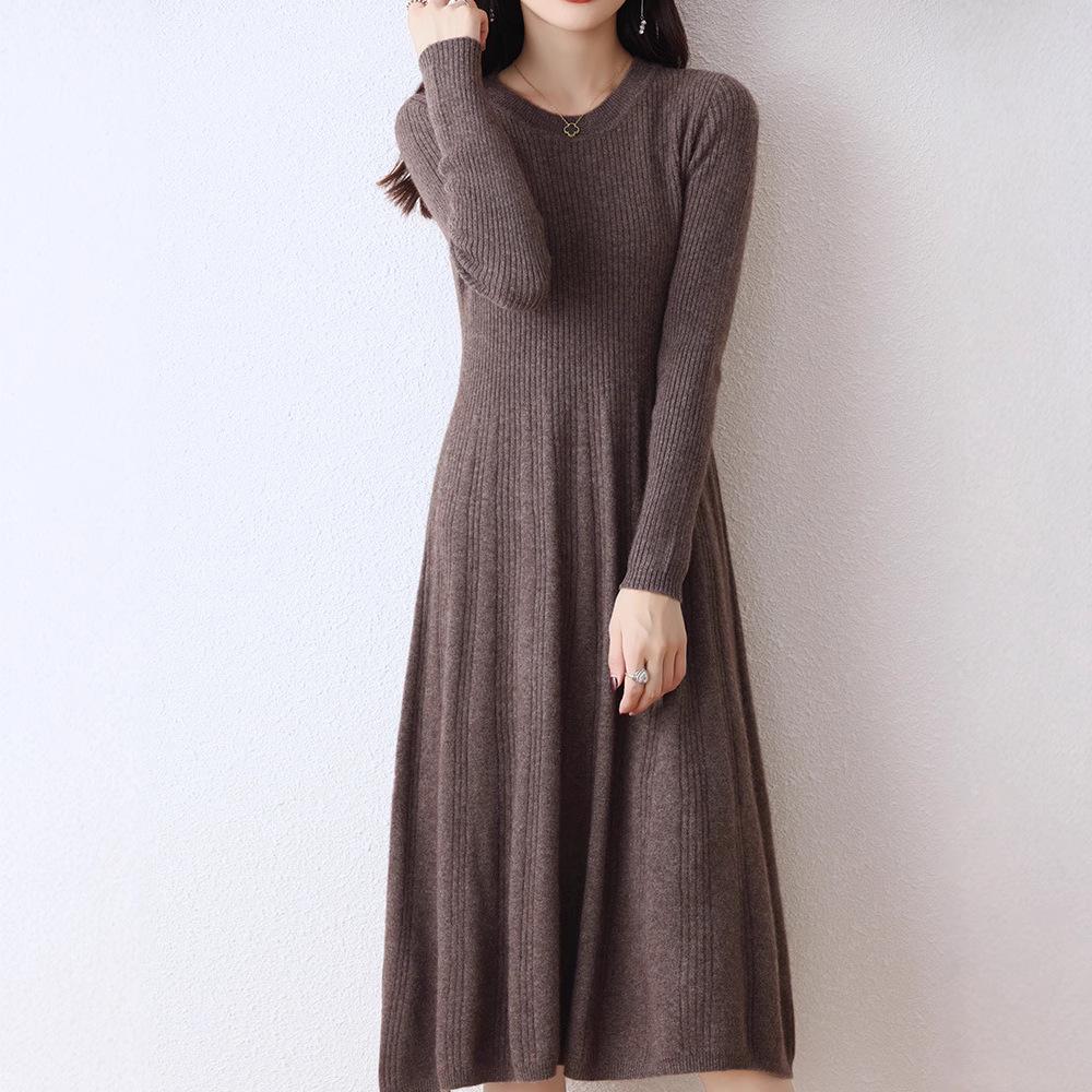 Women s Slim Fit Waist-Cinching Over-the-Knee Knitted Wool Dress - Autumn/Winter Base Layer, Round Neck, New Style L for 110-125 lbs
Women s Slim Fit Waist-Cinching Over-the-Knee Knitted Wool Dress - Autumn/Winter Base Layer, Round Neck, New Style L for 110-125 lbs