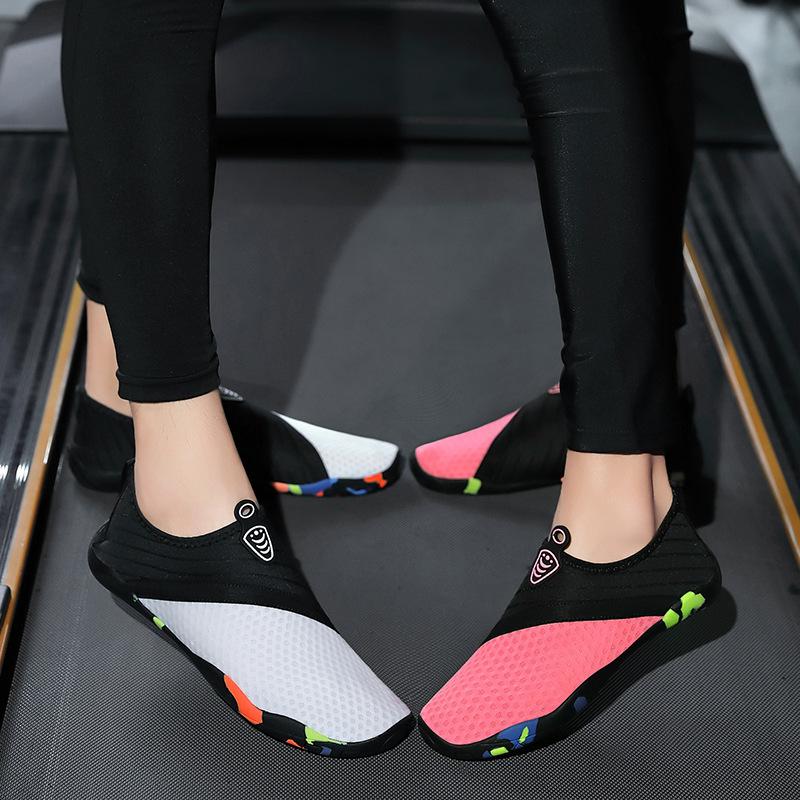 New spring home hiking shoes men s and women s outdoor running casual creek walking shoes couple s indoor skipping rope fitness shoes 35 yards
New spring home hiking shoes men s and women s outdoor running casual creek walking shoes couple s indoor skipping rope fitness shoes 35 yards