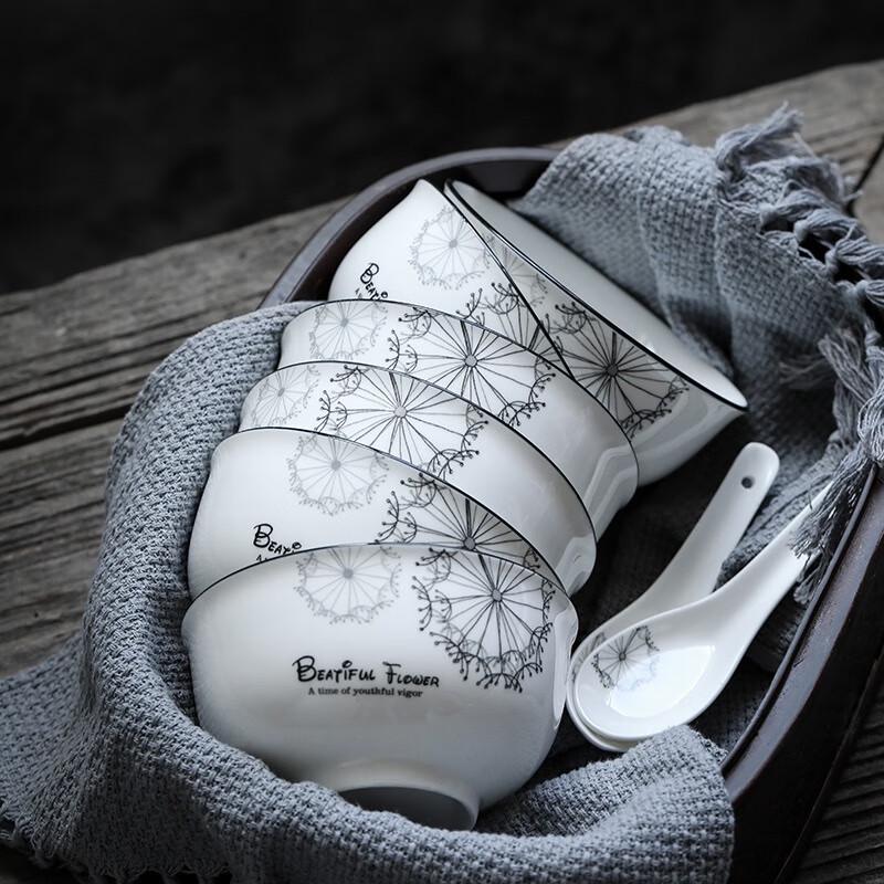 Sushiceramics Dandelion 5-inch Ceramic Rice Bowl Set
Sushiceramics Dandelion 5-inch Ceramic Rice Bowl Set