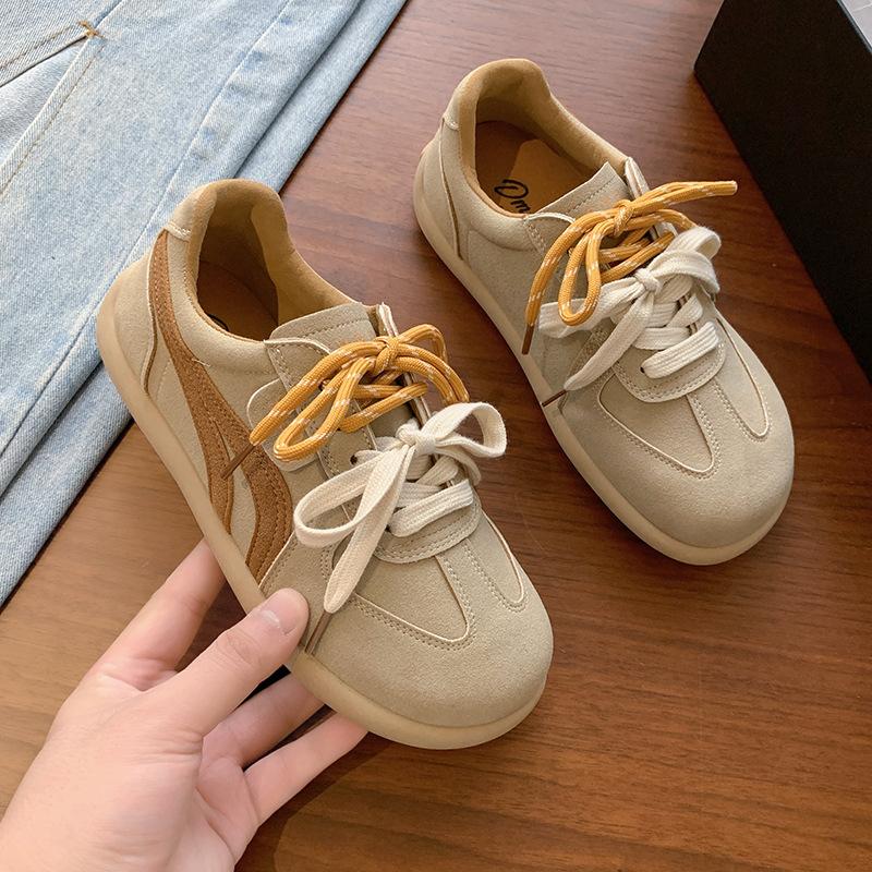 Женские туфли на платформе, осенние новые повседневные кеды, матовая кожа, ретро, мягкая подошва, большая голова, уродливые милые туфли 40
Женские туфли на платформе, осенние новые повседневные кеды, матовая кожа, ретро, мягкая подошва, большая голова, уродливые милые туфли 40