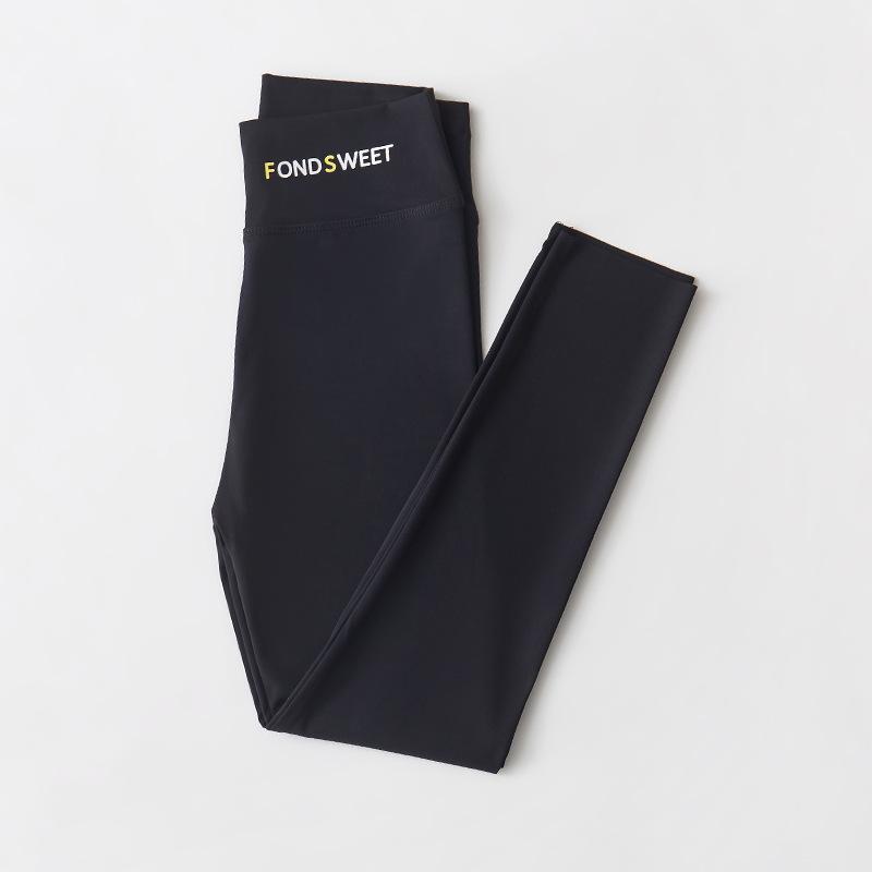 Летние тонкие детские верхние леггинсы для девочек, облегающие укороченные брюки для детей среднего и большого размера 140 чёрный
Летние тонкие детские верхние леггинсы для девочек, облегающие укороченные брюки для детей среднего и большого размера 140 чёрный