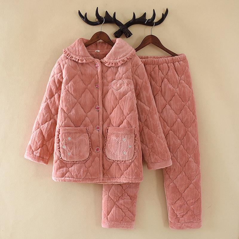 Зимняя удобная теплая трехслойная пижама женская зимняя утолщенная бархатная теплая домашняя одежда комплект 5XL
Зимняя удобная теплая трехслойная пижама женская зимняя утолщенная бархатная теплая домашняя одежда комплект 5XL