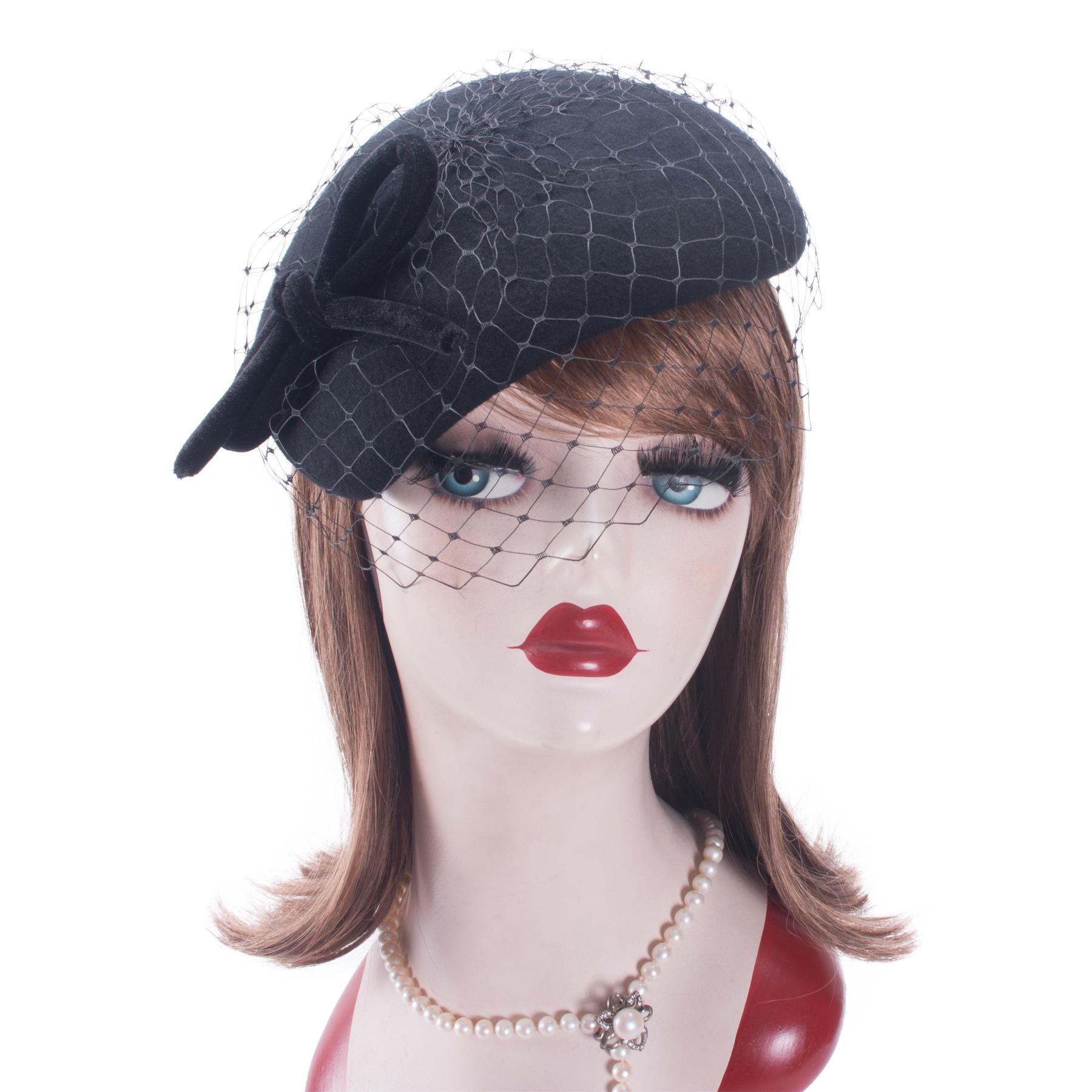 Lawliet Teardrop Luxe Black Velvet Beret Женская винтажная шерстяная фетровая вуаль-шапочка с узлом и вуалью Tam Casque Коктейльная шляпа T497
Lawliet Teardrop Luxe Black Velvet Beret Женская винтажная шерстяная фетровая вуаль-шапочка с узлом и вуалью Tam Casque Коктейльная шляпа T497