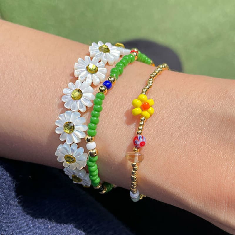 GETMEBLING with daisy bracelet (3set) (B172+B176-yl+B177)
GETMEBLING with daisy bracelet (3set) (B172+B176-yl+B177)