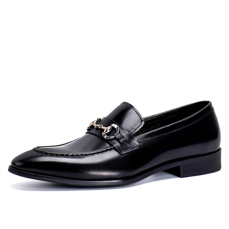 Модная обувь из коровьей кожи первого слоя для мужчин, остроносая, резиновая подошва, дышащие лоферы, металлическая декоративная обувь слипоны, деловая повседневная кожаная обувь оксфорды 46 чёрный
Модная обувь из коровьей кожи первого слоя для мужчин, остроносая, резиновая подошва, дышащие лоферы, металлическая декоративная обувь слипоны, деловая повседневная кожаная обувь оксфорды 46 чёрный