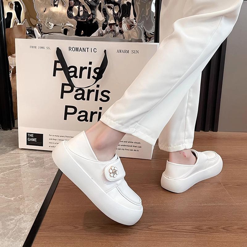 Nurse shoes women s spring and summer breathable soft soles are not tired of standing for a long time Velcro single shoes women s medical staff work 35 белый
Nurse shoes women s spring and summer breathable soft soles are not tired of standing for a long time Velcro single shoes women s medical staff work 35 белый