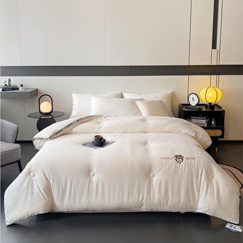 Yalu Cloud Feel Embroidered Soybean Quilt
Yalu Cloud Feel Embroidered Soybean Quilt